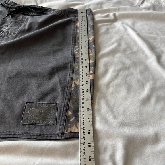 Quiksilver Highline Men's Hybrid Board Shorts Gray 38 Beach Surf Skateboard‎ - Picture 10 of 12